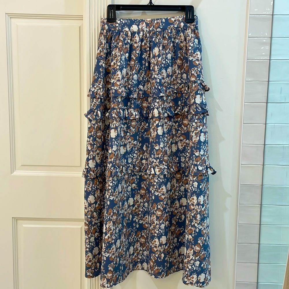 En Saison maxi floral skirt - Size Small